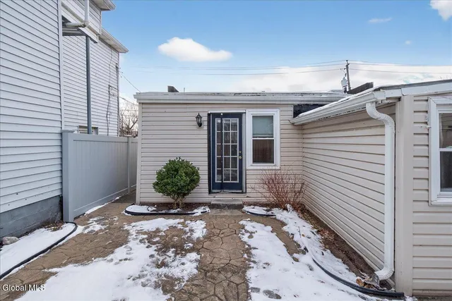 $199,500 | 25 Corning Street, Colonie, NY 12205