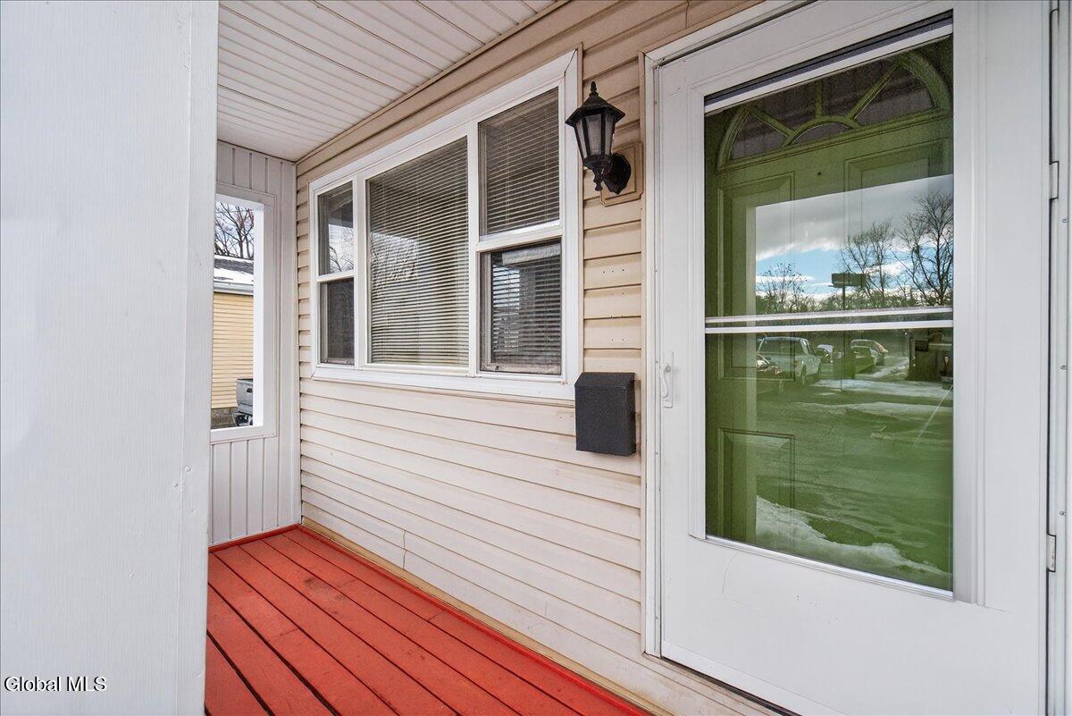 25 Corning Street Colonie, NY 12205 - Photo 5 of 39 02-25 Corning St-2