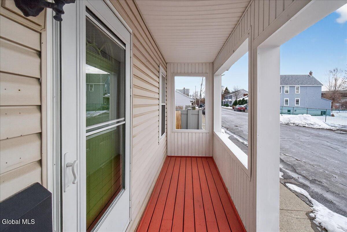 25 Corning Street Colonie, NY 12205 - Photo 7 of 39 34-25 Corning St-34