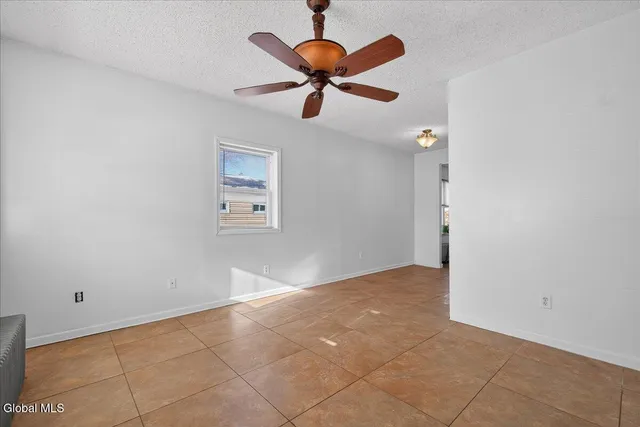 $199,500 | 25 Corning Street, Colonie, NY 12205