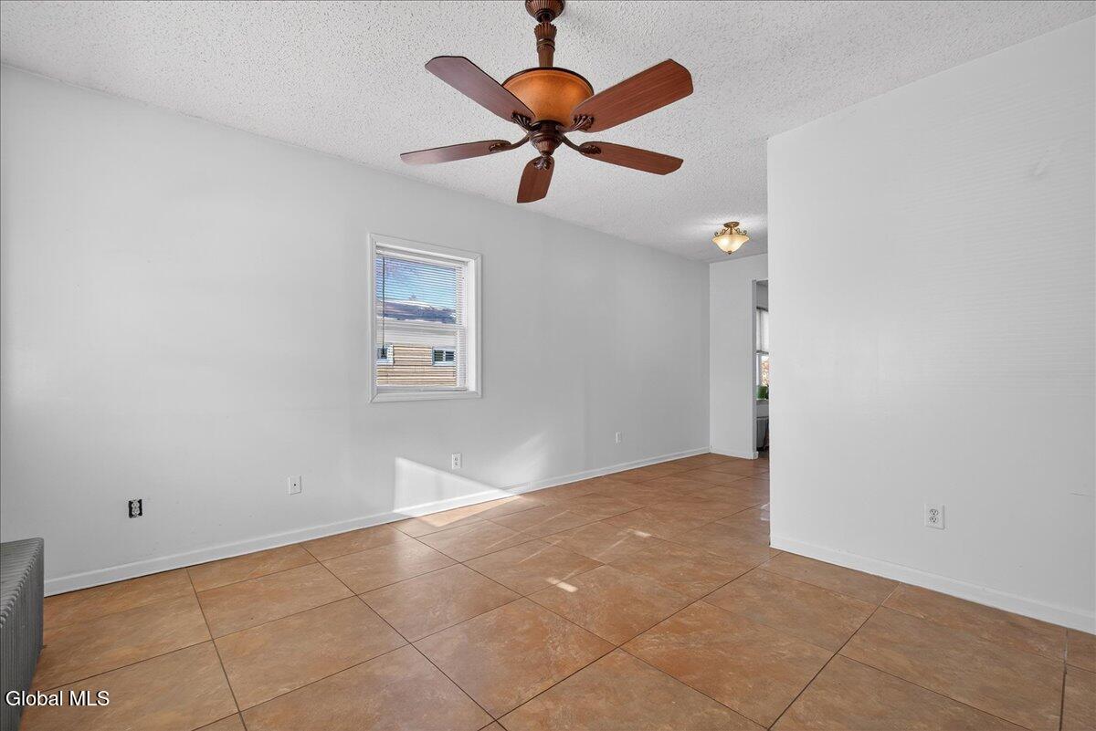 25 Corning Street Colonie, NY 12205 - Photo 10 of 39 04-25 Corning St-4