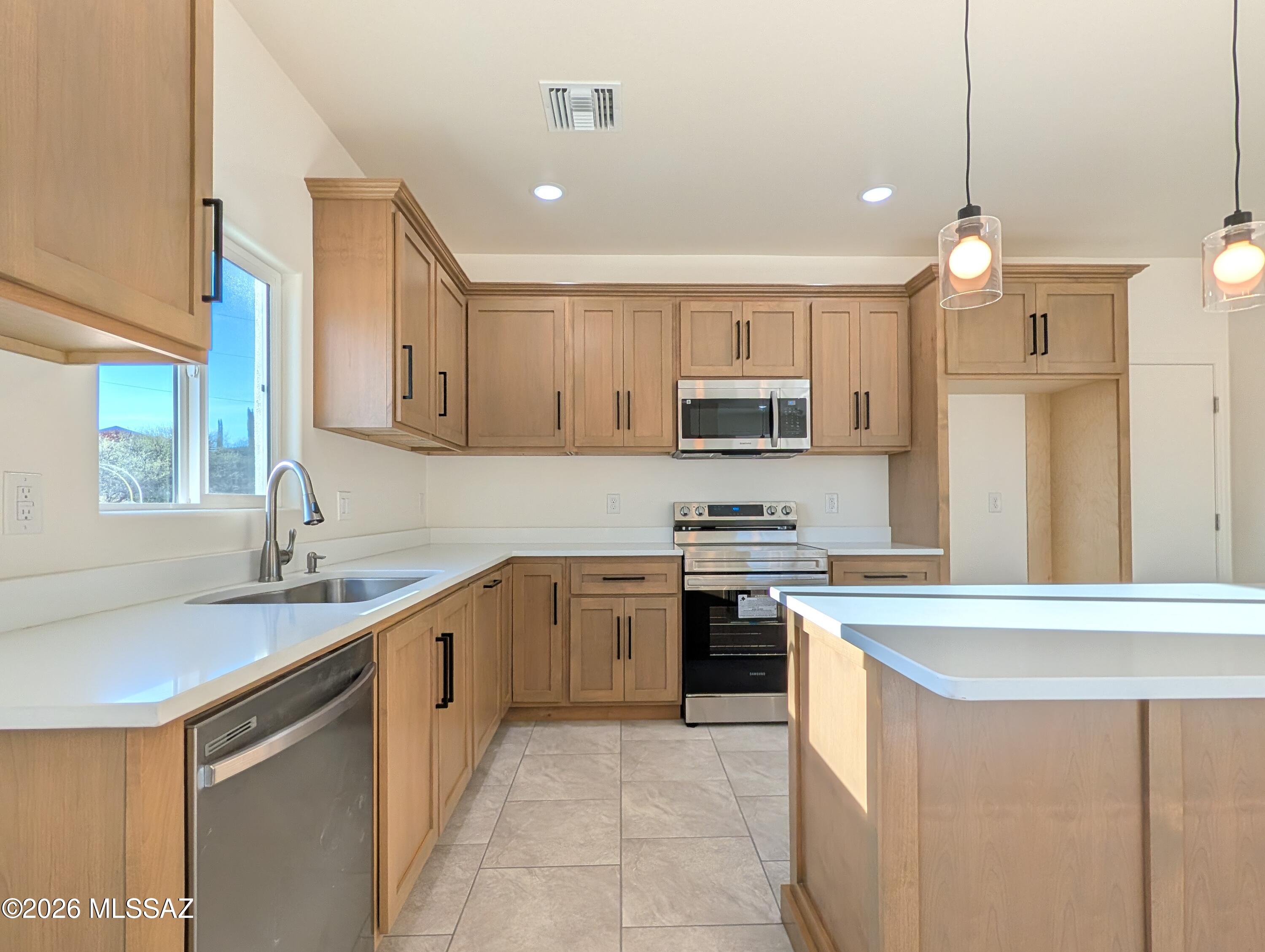 171 Via Casa Rio Rico, AZ 85648 - Photo 5 of 37 Gallery Image 5