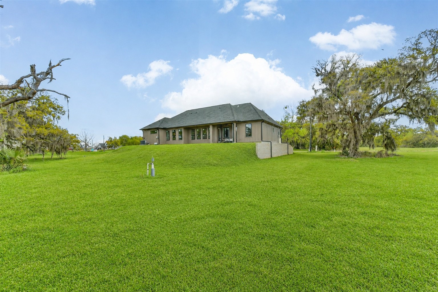 250 Pony Trail Angleton, TX 77515 - Photo 29 of 32