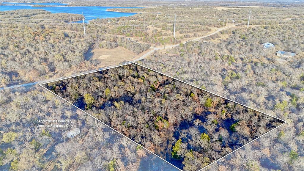 1943 Lakeridge Boulevard Sunset, TX 76270 - Photo 22 of 24 a view of wooden floor