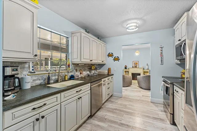 $475,000 | 2801 Grove Drive, Fort Pierce, FL 34981