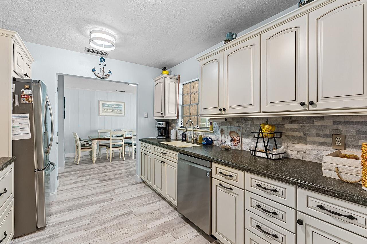 2801 Grove Drive Fort Pierce, FL 34981 - Photo 39 of 49 2801-Grove-Dr-HigMedia-028-1280 - Copy