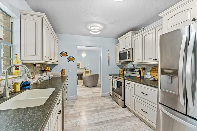 $475,000 | 2801 Grove Drive, Fort Pierce, FL 34981