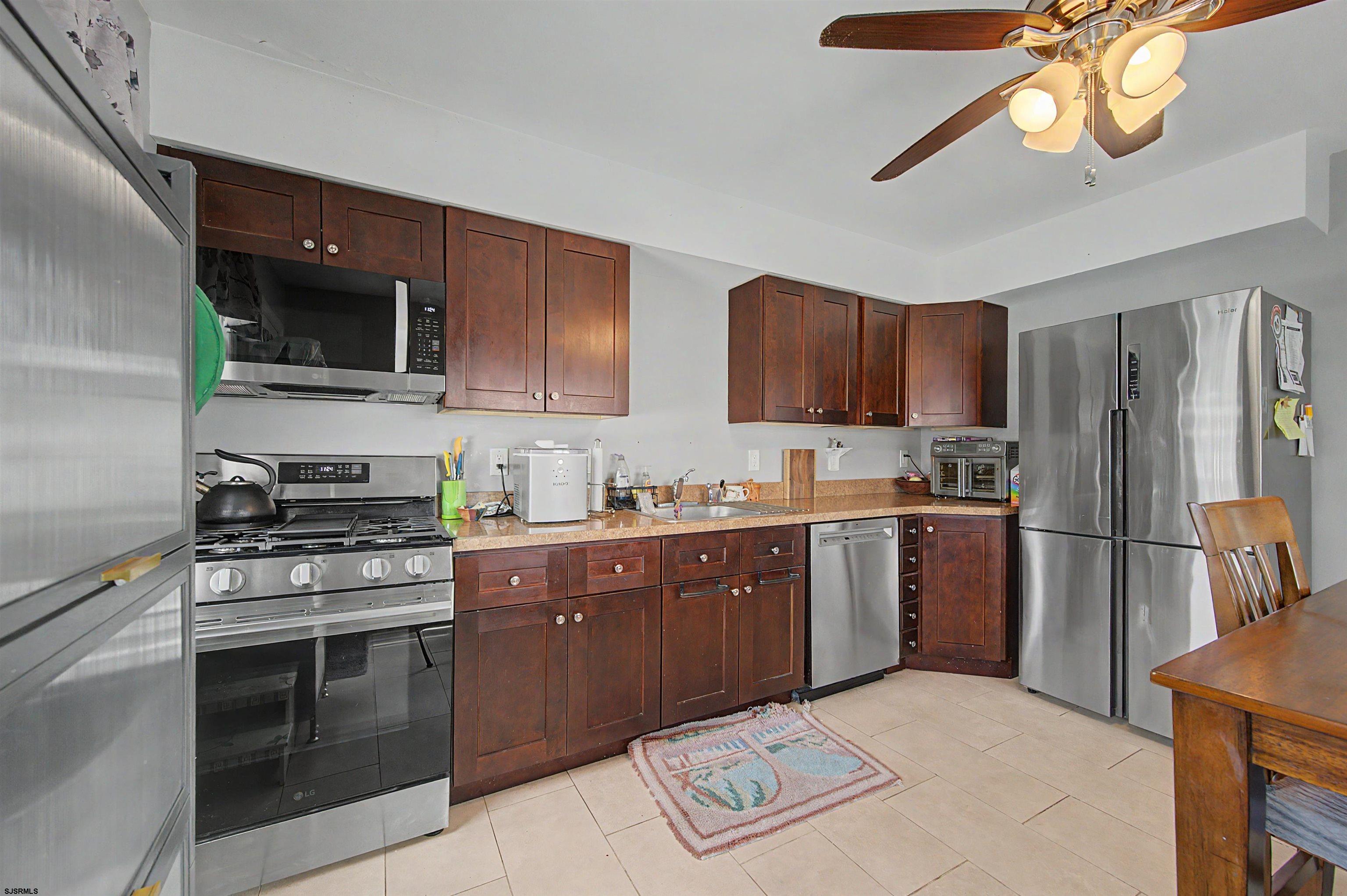 8 Franklin Place Brigantine, NJ 08203 - Photo 7 of 34