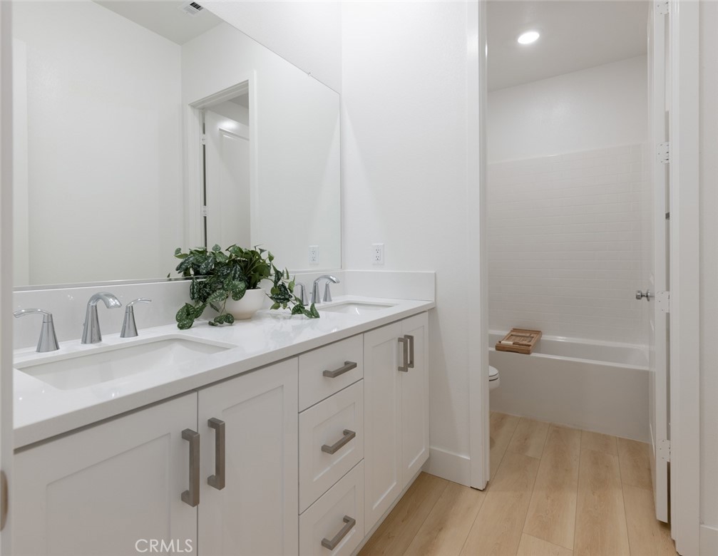 128 Sentosa Irvine, CA 92618 - Photo 20 of 47