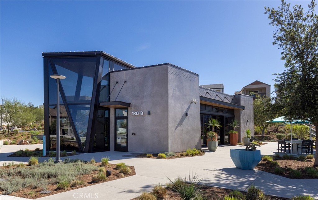 128 Sentosa Irvine, CA 92618 - Photo 35 of 47