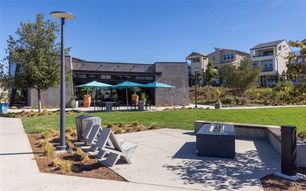 128 Sentosa Irvine, CA 92618 - Photo 37 of 47