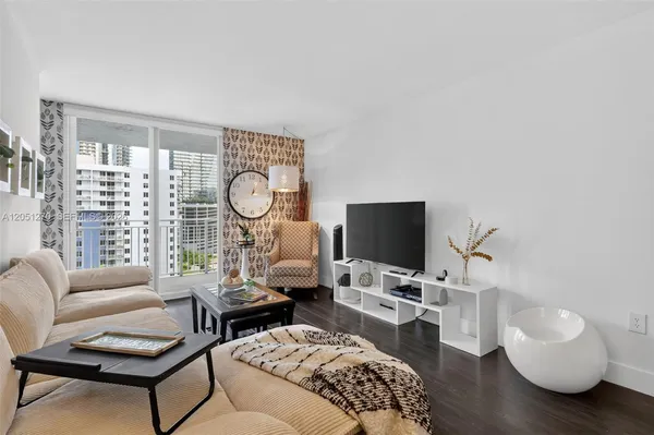 $330,000 | 850 North Miami Avenue, Unit W1202, Miami, FL 33136
