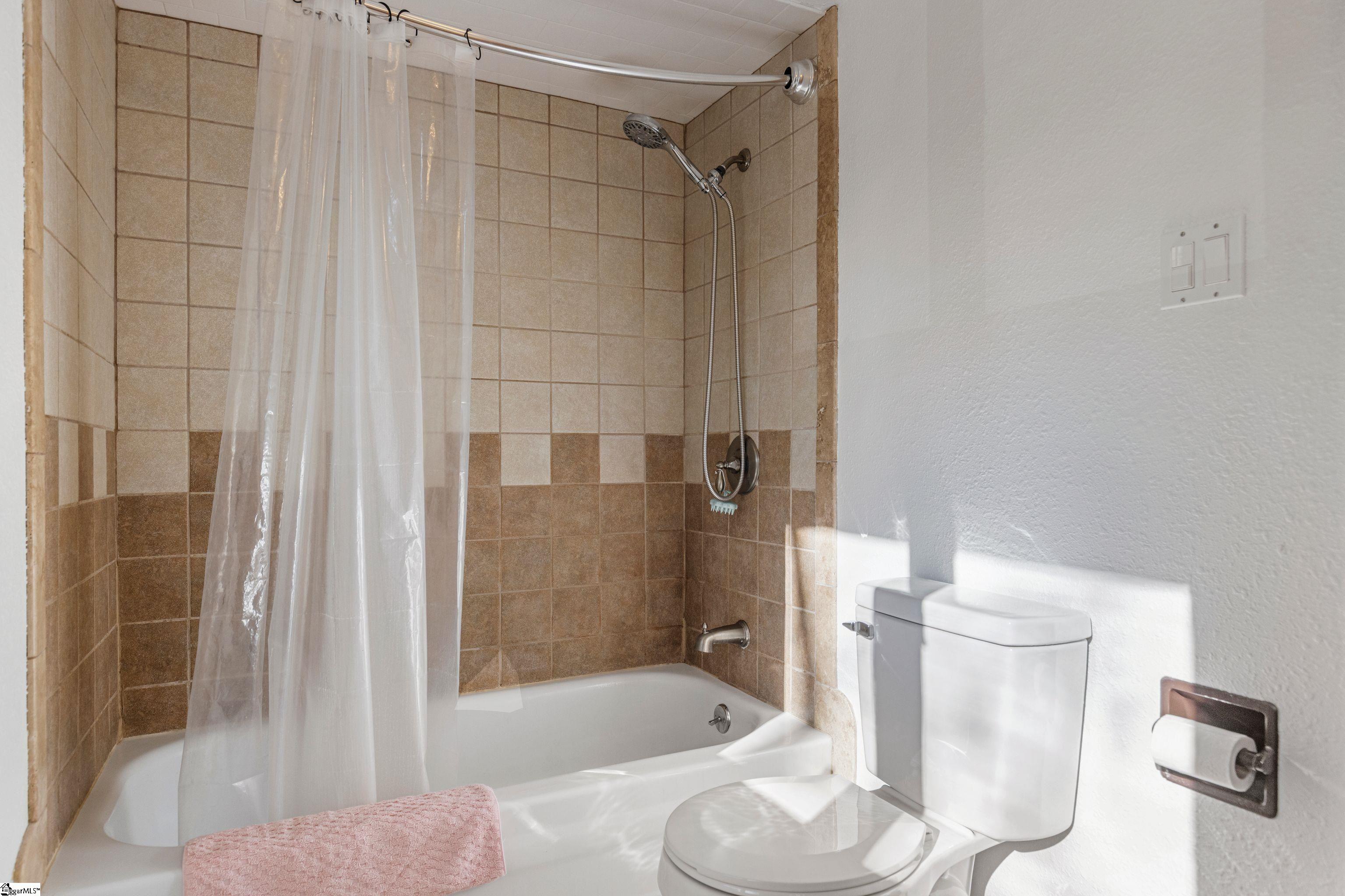 155 Ingleoak Lane Greenville, SC 29615 - Photo 22 of 40