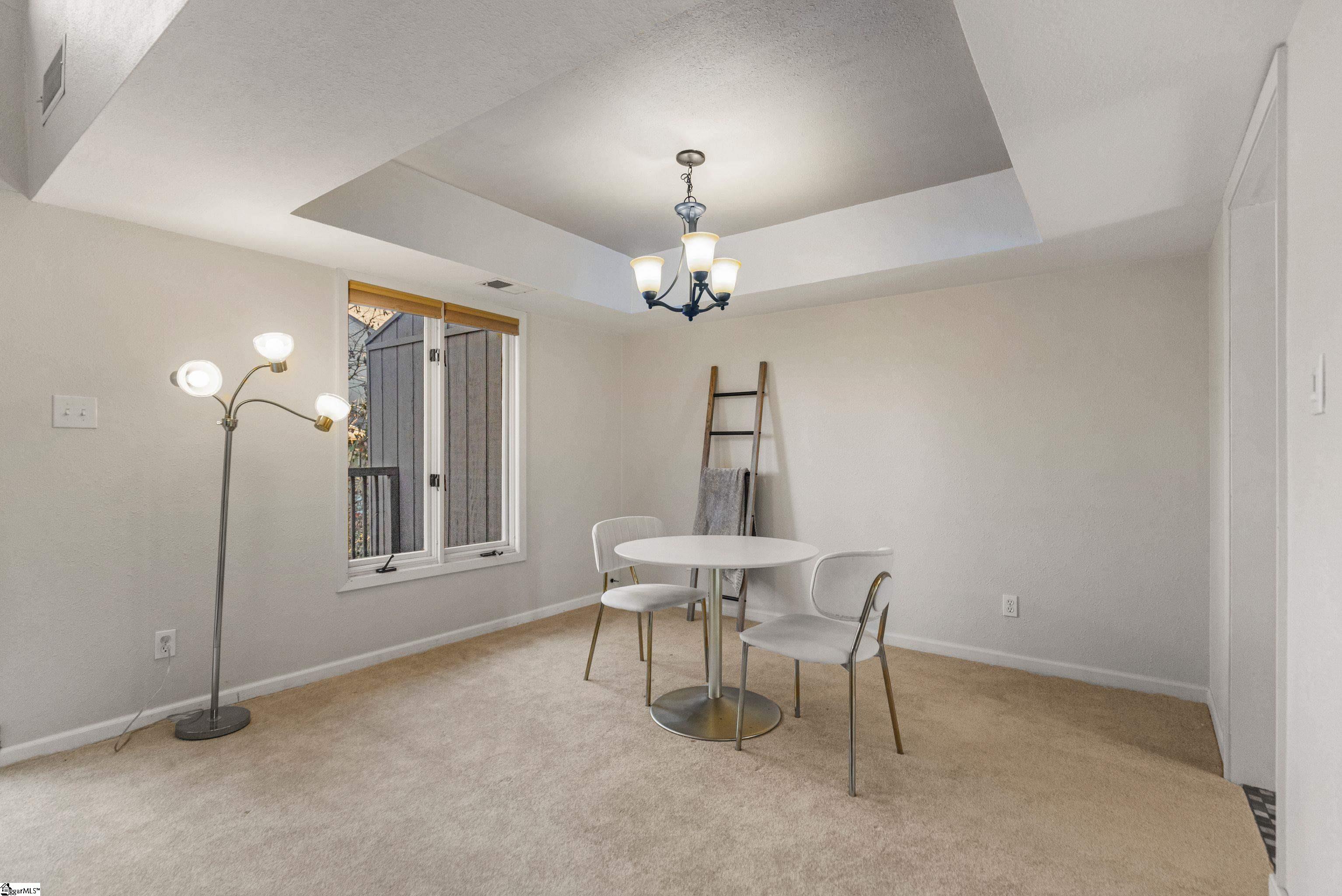 155 Ingleoak Lane Greenville, SC 29615 - Photo 9 of 40