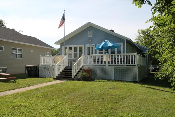 $649,900 | 300 Knobes Avenue, Twin Lakes, WI 53181