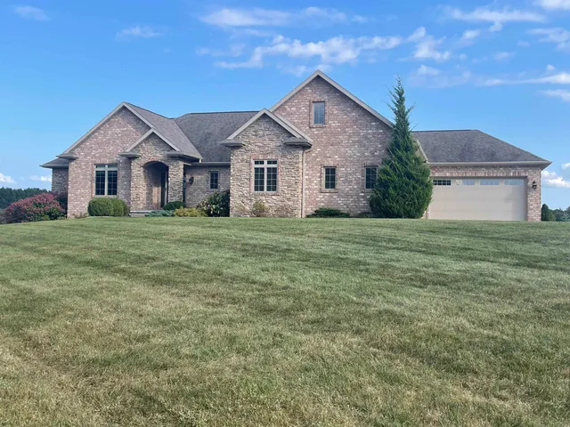 $839,900 | 3200 Gray Hawk Trail, Suamico, WI 54313