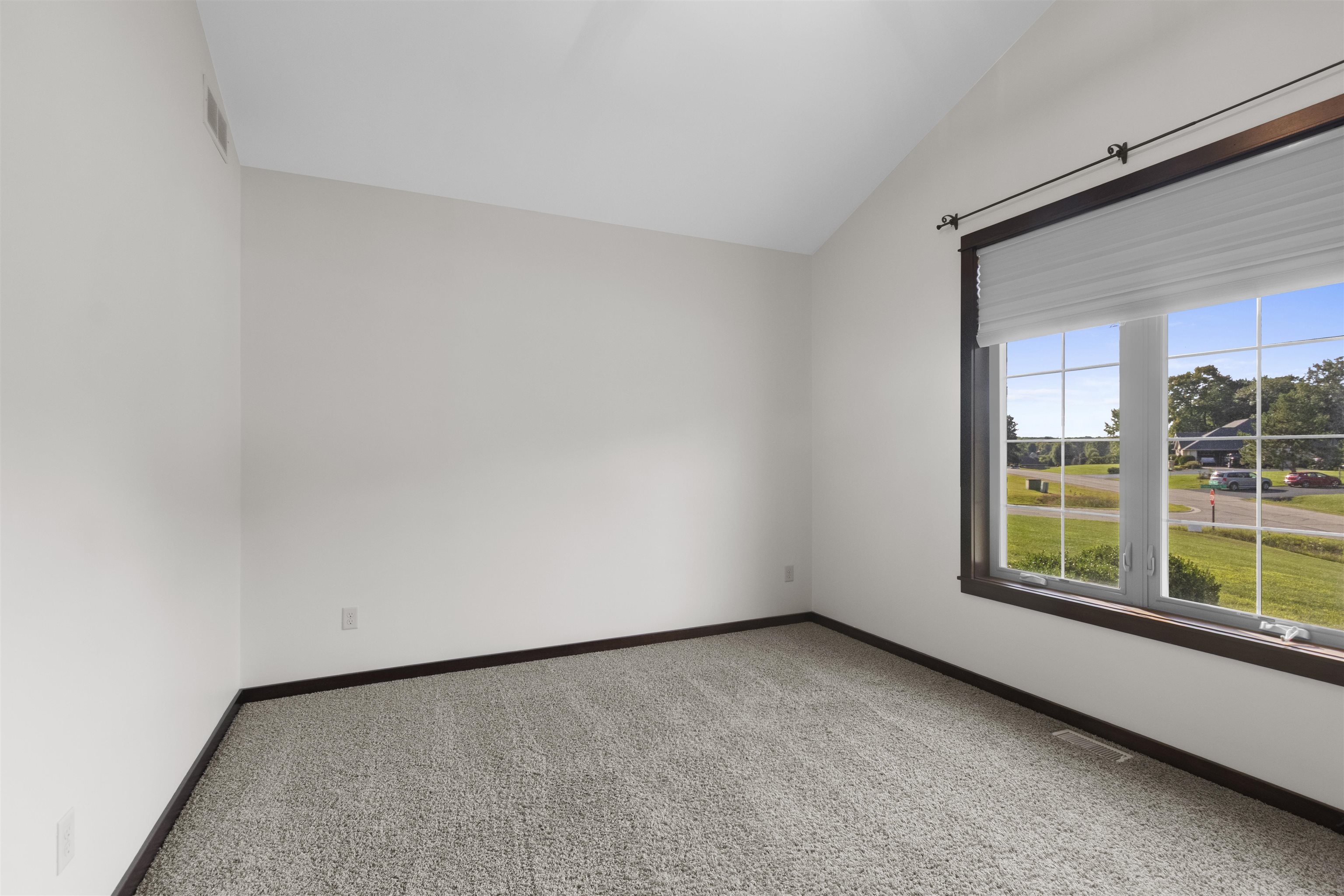 3200 Gray Hawk Trail Suamico, WI 54313 - Photo 36 of 84