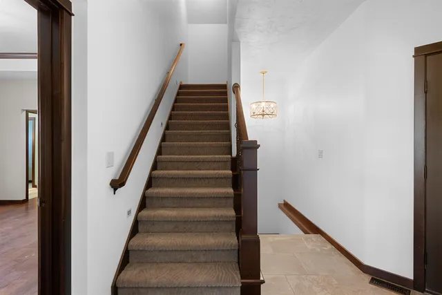 $839,900 | 3200 Gray Hawk Trail, Suamico, WI 54313