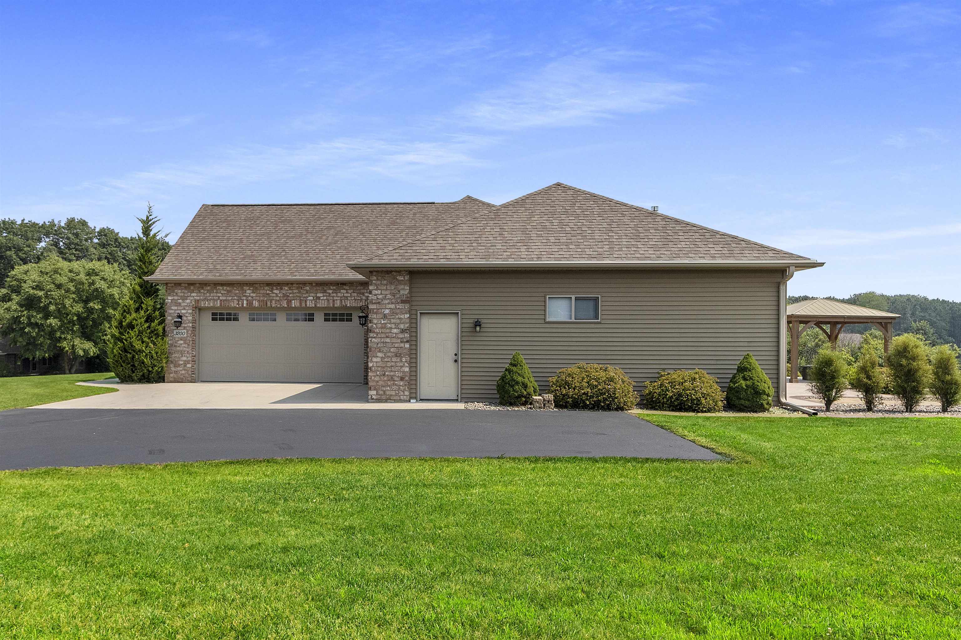 3200 Gray Hawk Trail Suamico, WI 54313 - Photo 67 of 84