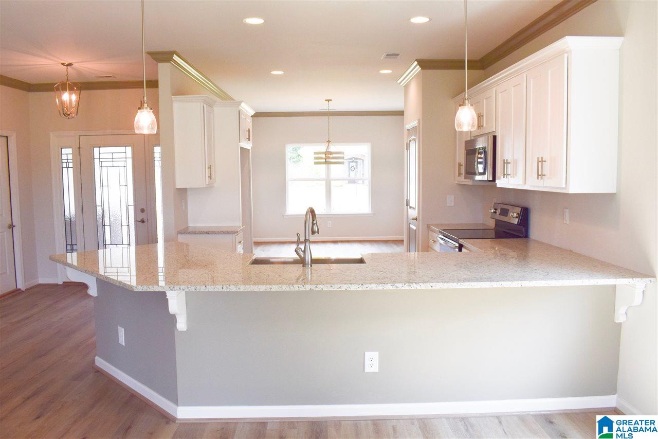 137 Sunset Lane Jemison, AL 35085 - Photo 10 of 47