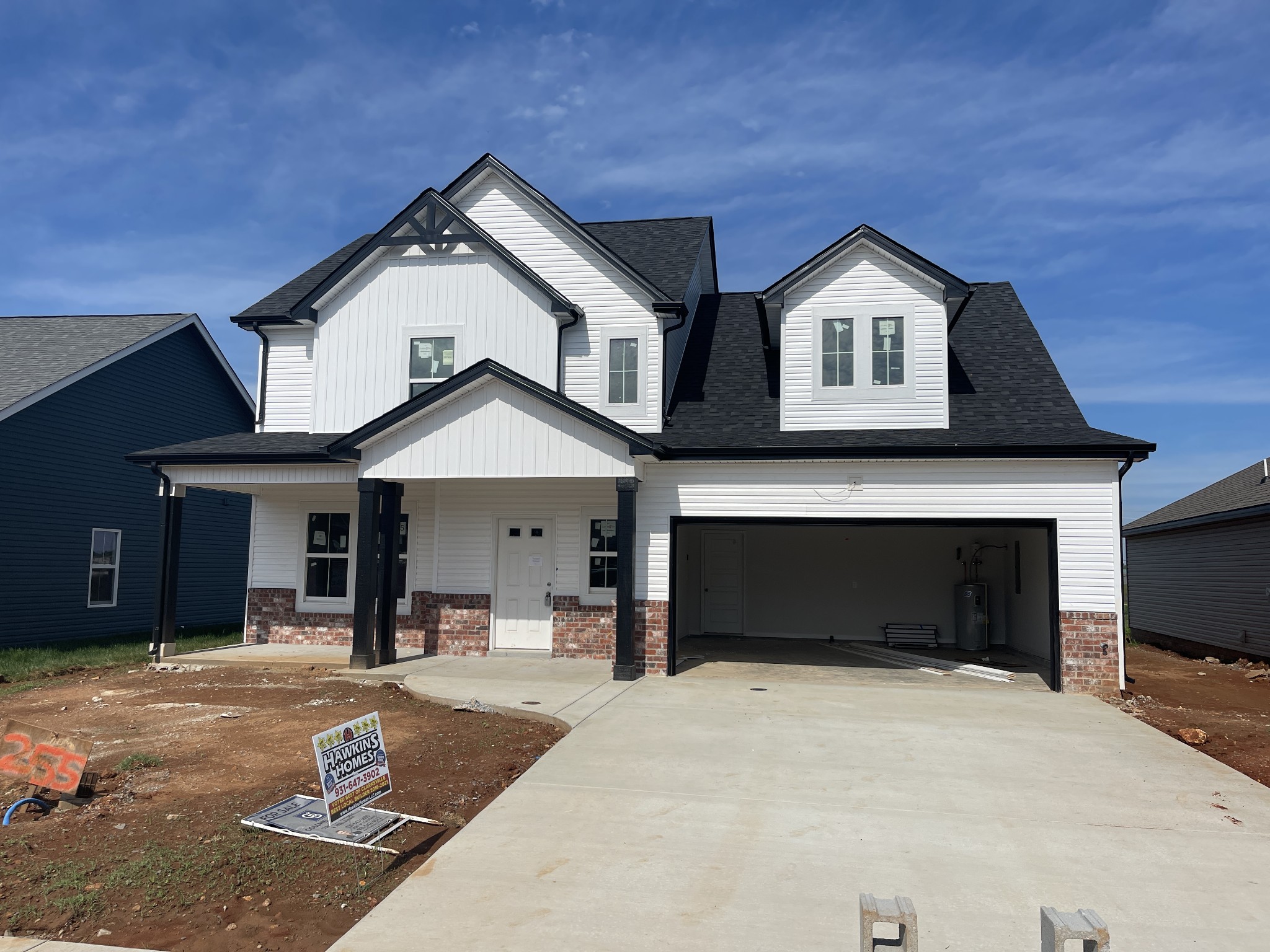 255 Mill Creek Road Clarksville, TN 37042 - Photo 2 of 10 a view of a house with a yard and garage