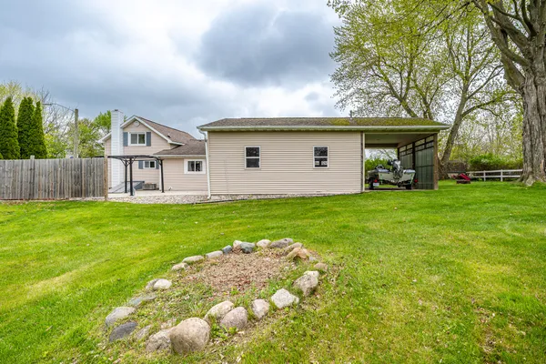$257,500 | 106 Park Street, Portland, MI 48875
