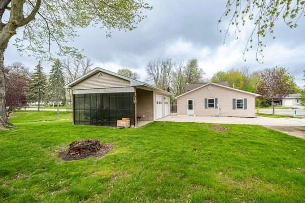 $257,500 | 106 Park Street, Portland, MI 48875