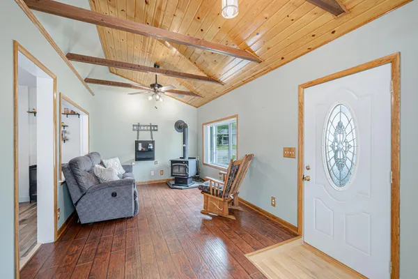 $257,500 | 106 Park Street, Portland, MI 48875