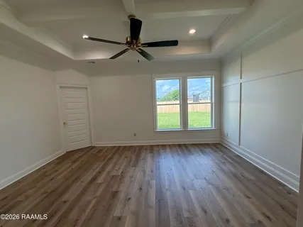$389,860 | 104 Fountain Mdw Drive, Broussard, LA 70518