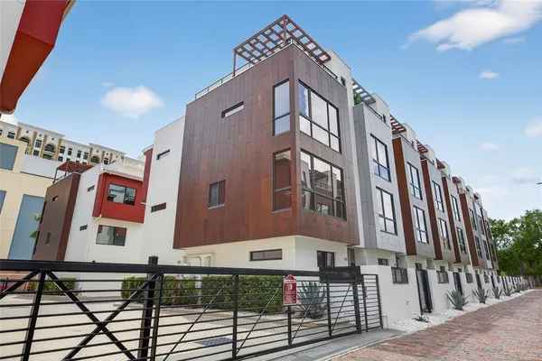 $949,500 | 134 8th Street North, St. Petersburg, FL 33701