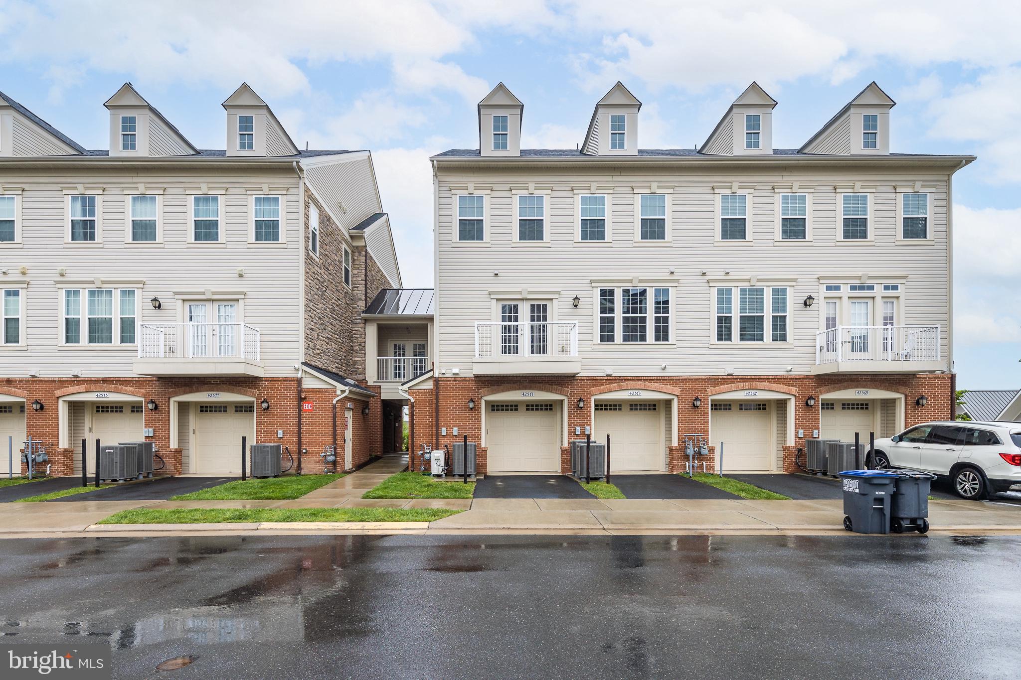 42571 Sunset Ridge Square, Unit 440 Ashburn, VA 20148 - Photo 1 of 45