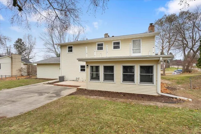 $625,000 | 2826 Grandview Boulevard, Madison, WI 53713