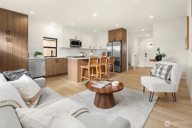 $499,950 | 3814 South Eddy Street, Seattle, WA 98118