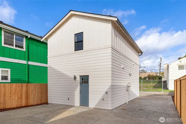 $499,950 | 3814 South Eddy Street, Seattle, WA 98118