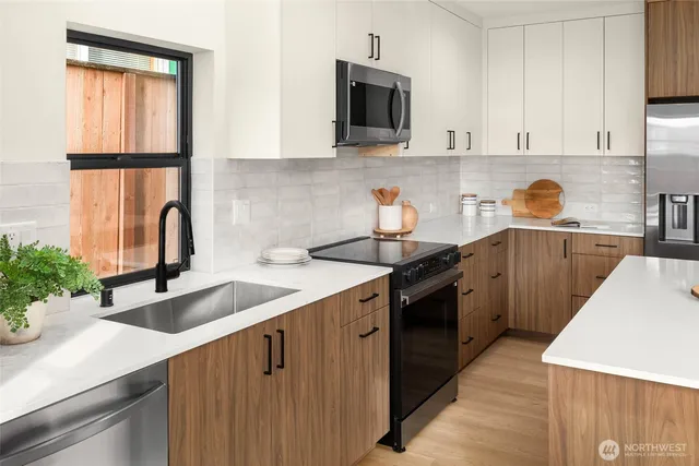 $499,950 | 3814 South Eddy Street, Seattle, WA 98118