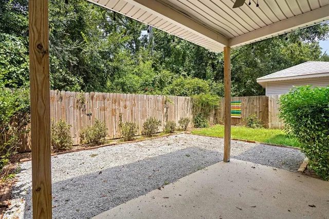 $2,100 | 845 Montgomery Street, Mandeville, LA 70448