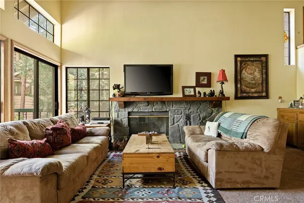 $424,900 | 27434 White Fir Drive, Lake Arrowhead, CA 92352
