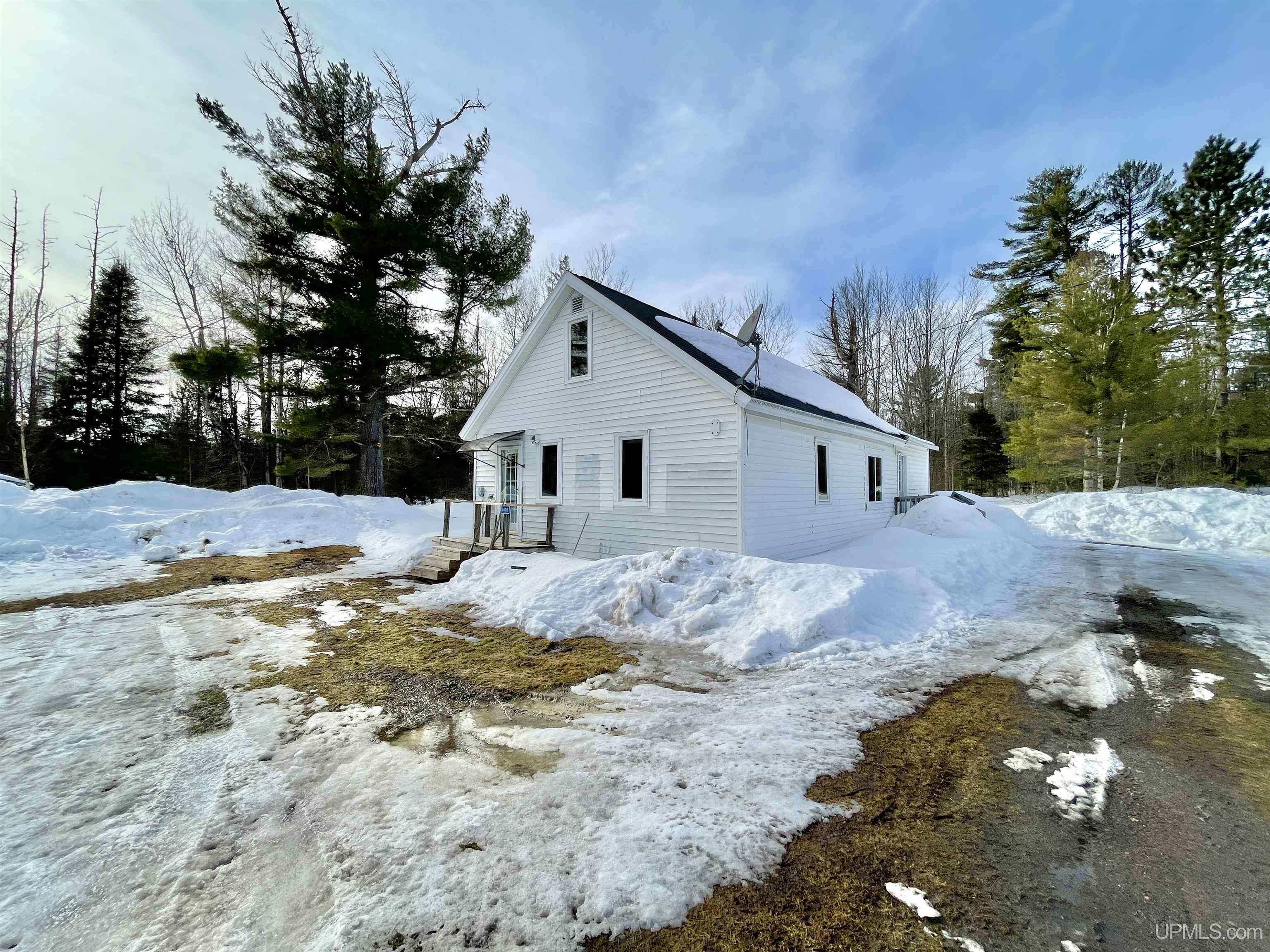 2428 RM Road Rock, MI 49880 - Photo 1 of 18