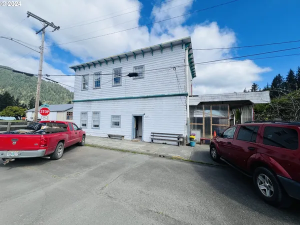 $245,000 | 510 Fir Street, Powers, OR 97466