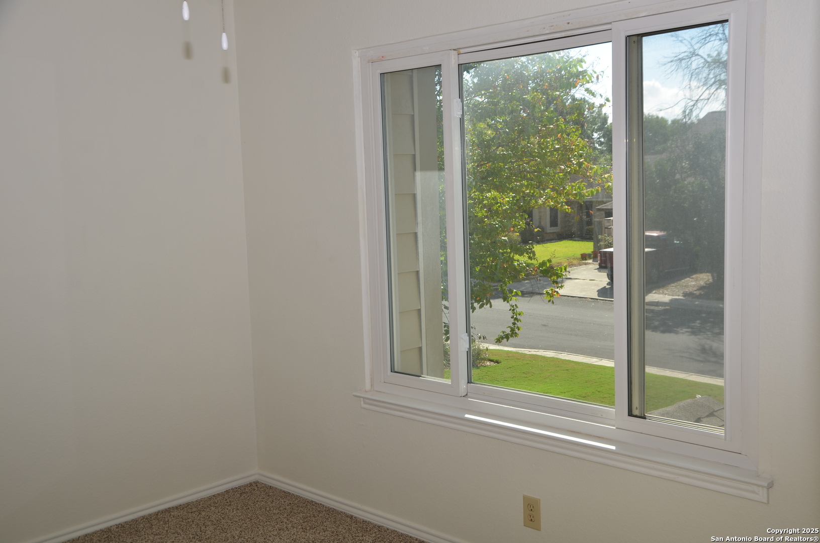 5955 Spring Crossing San Antonio, TX 78247 - Photo 12 of 17 a view of small space