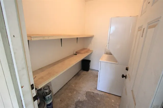 $279,900 | 572 Orange Avenue, Sebastian, FL 32958