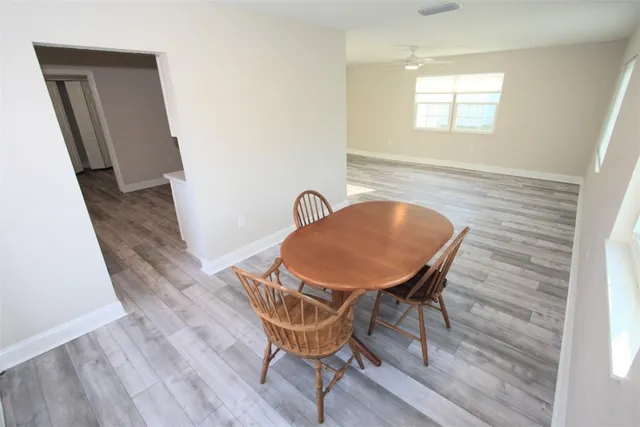 $279,900 | 572 Orange Avenue, Sebastian, FL 32958