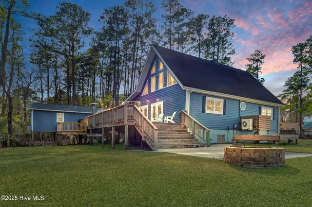 $410,000 | 7208 Brigantine Boulevard, Oriental, NC 28571