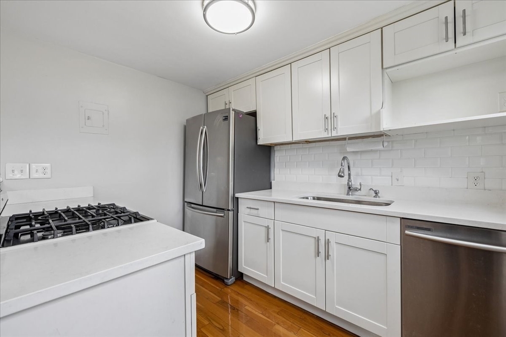 48 Newman Road, Unit 48 Malden, MA 02148 - Photo 2 of 18 Gallery Image 2