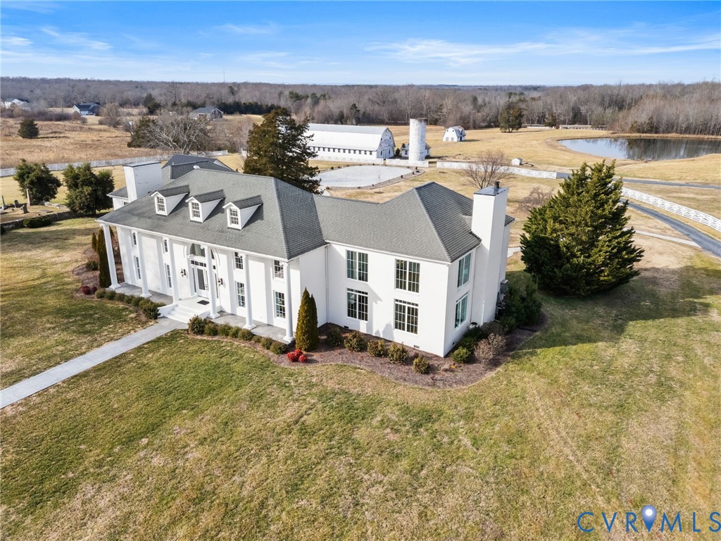 189 Old Buckingham Road Cumberland, VA 23040 - Photo 2 of 50 a view of a town with mountains in the background