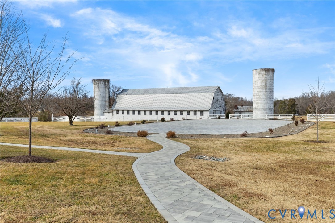 189 Old Buckingham Road Cumberland, VA 23040 - Photo 30 of 50 a view of a swimming pool with a yard