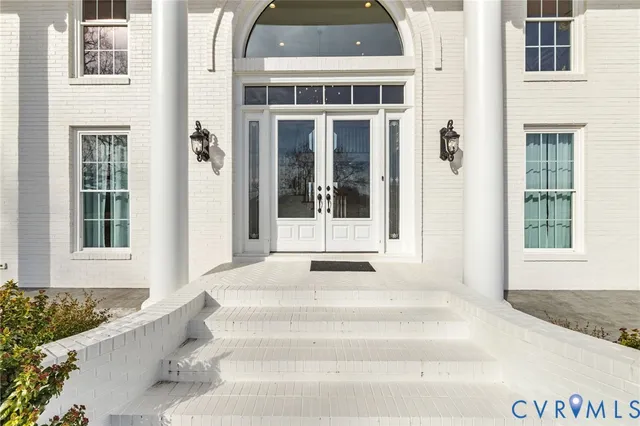 a view of a building with entrance