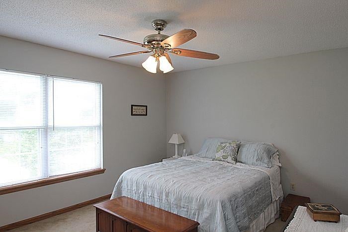 400 Rock Ridge Road Northwest Cedar Rapids, IA 52405 - Photo 17 of 25 Gallery Image 17