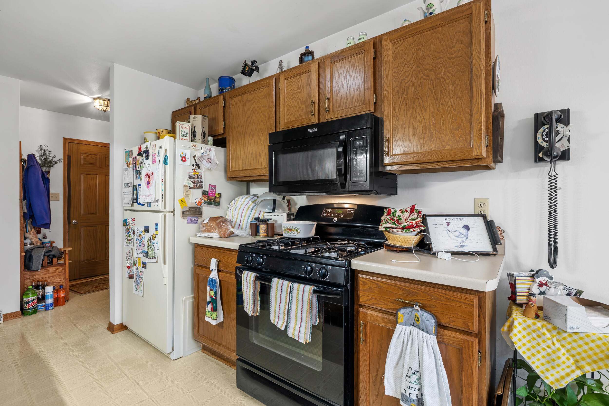 1105 Linden Street, Unit 1107 Cleveland, WI 53015 - Photo 2 of 47 1105 Kitchen