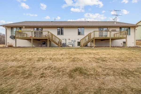 $425,000 | 1105 Linden Street, Unit 1107, Cleveland, WI 53015